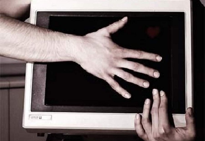 В Бузулукском районе 22-летний парень украл у односельчанки компьютер